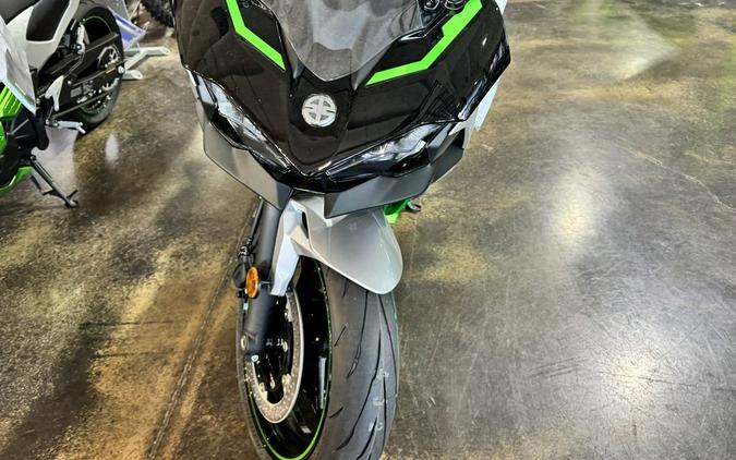 2024 Kawasaki Ninja® 7 Hybrid ABS