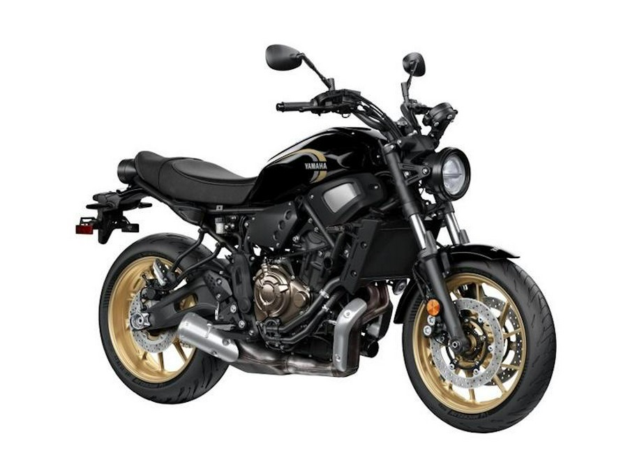 2025 Yamaha XSR700