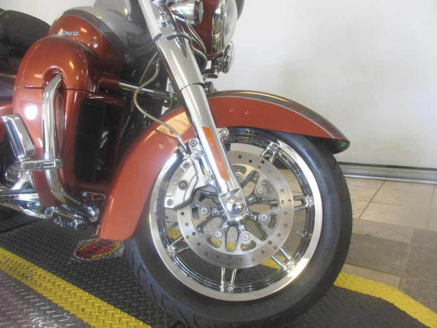 2014 Harley-Davidson® FLHTKSE - CVO™ Limited