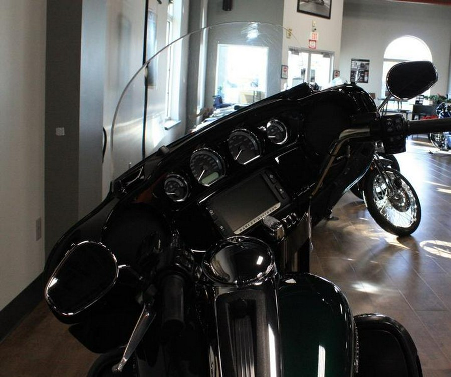 2015 Harley-Davidson® FLHTKL - Ultra Limited Low