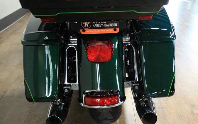 2015 Harley-Davidson® FLHTKL - Ultra Limited Low