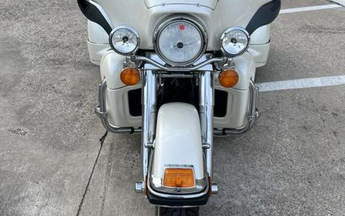 2010 Harley-Davidson® FLHTCU - Ultra Classic® Electra Glide w CSC Trike Kit