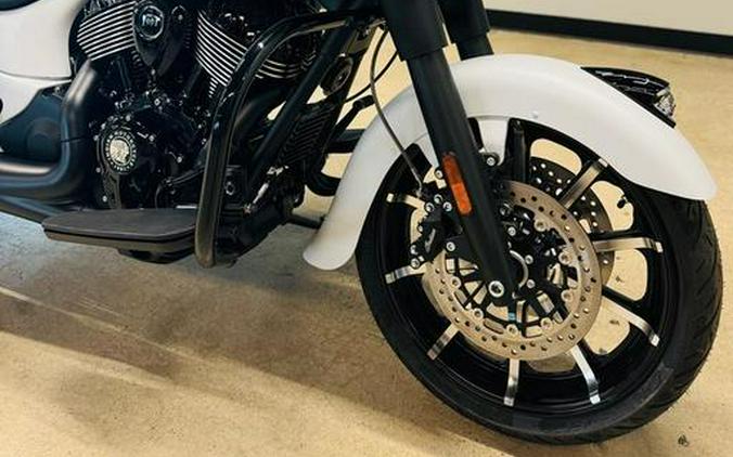 2024 Indian Motorcycle® Chieftain® Dark Horse® Ghost White Metallic Smoke