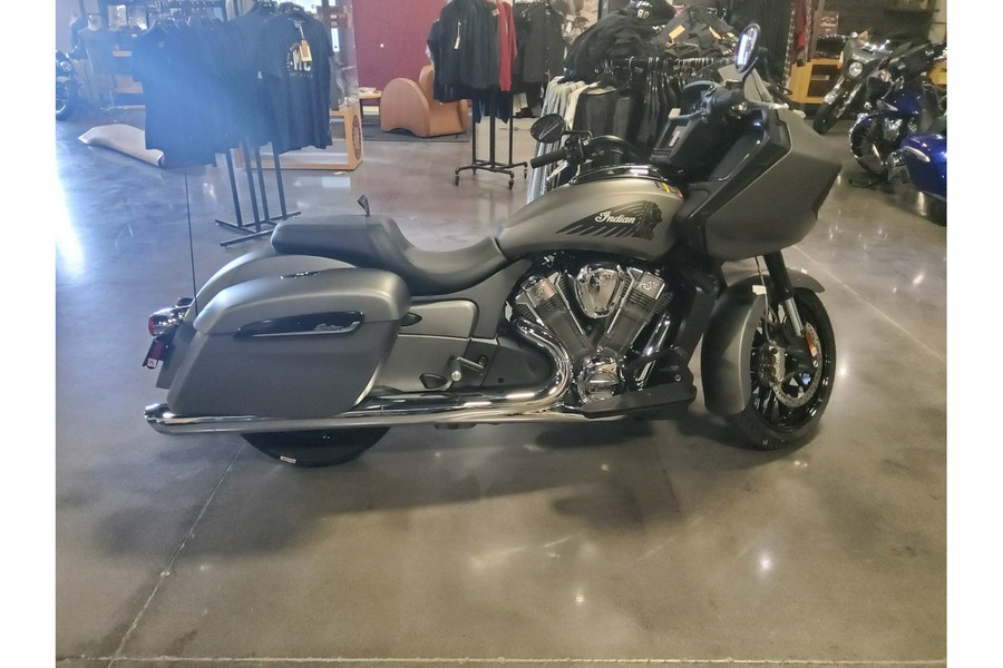 2023 Indian Motorcycle CHALLENGER TITANIUM SMOKE