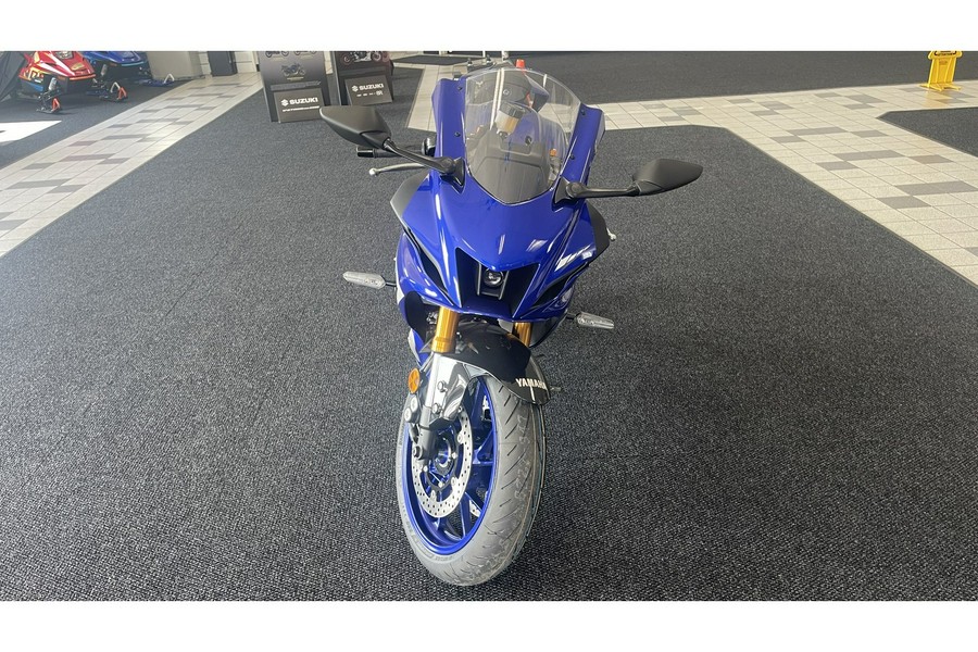2025 Yamaha R7