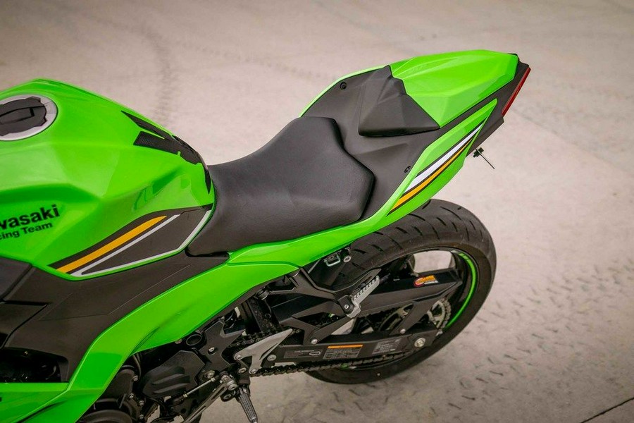 2025 Kawasaki Ninja® 500 KRT Edition SE ABS