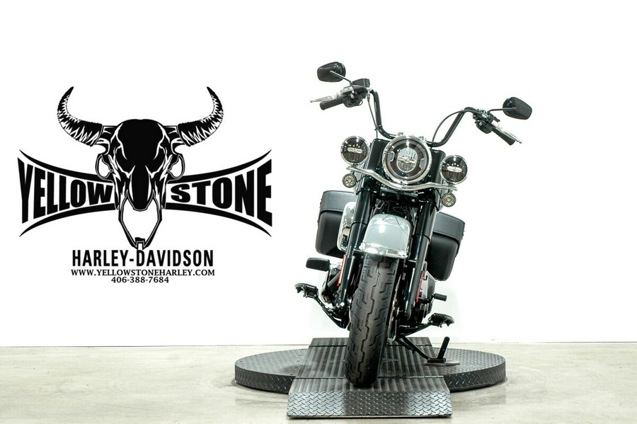 2026 Harley-Davidson® Heritage Classic Dark Billiard Gray Chrome Solo Cast Wheels