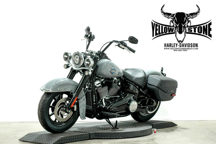 2026 Harley-Davidson® Heritage Classic Dark Billiard Gray Chrome Solo Cast Wheels