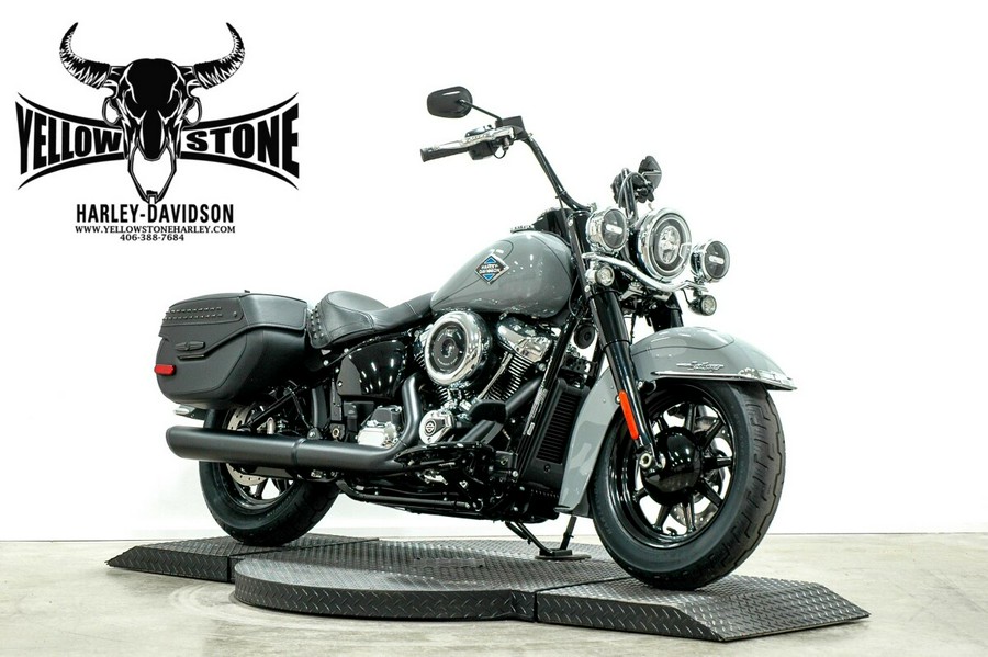 2026 Harley-Davidson® Heritage Classic Dark Billiard Gray Chrome Solo Cast Wheels