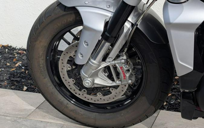 2022 Triumph Rocket 3 R Silver Ice Cranberry Red