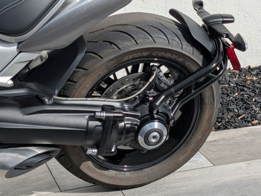 2022 Triumph Rocket 3 R Silver Ice Cranberry Red