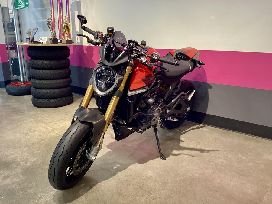 2023 Ducati Monster SP