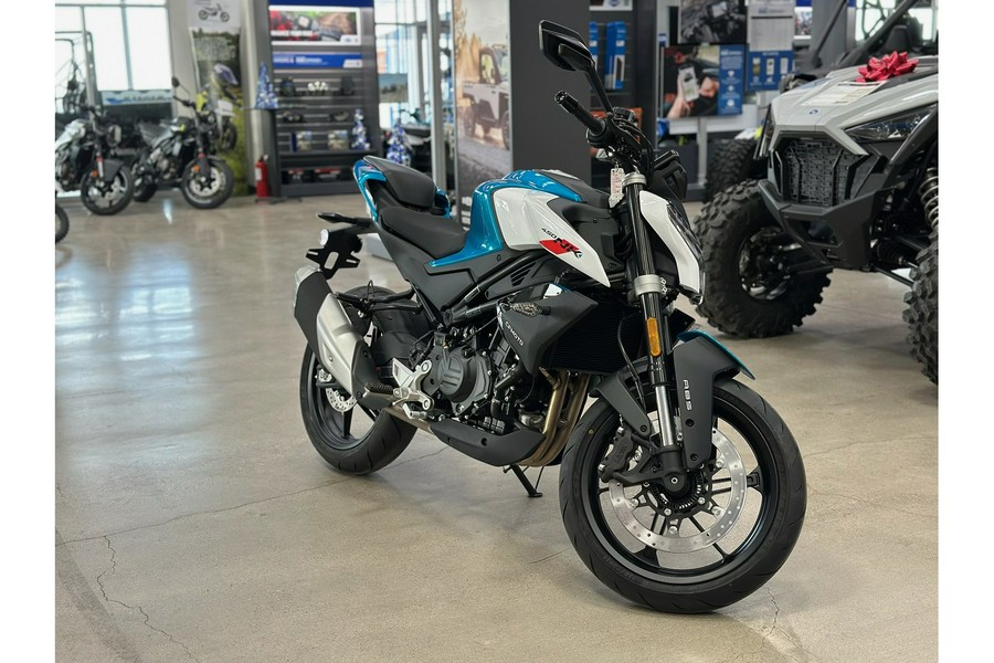 2024 CFMOTO C450NK: ZEPHYR BLUE