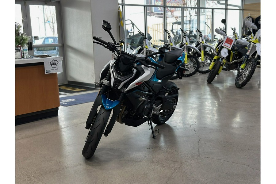 2024 CFMOTO C450NK: ZEPHYR BLUE