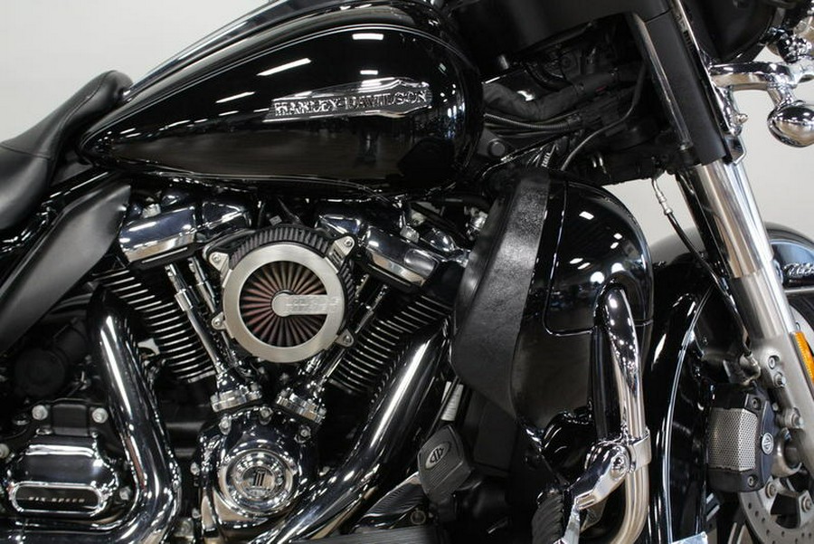 2017 Harley-Davidson® FLHTCU - Electra Glide® Ultra Classic®