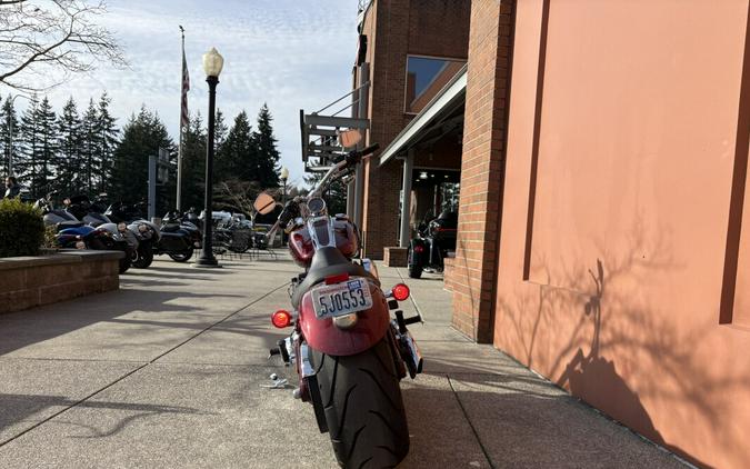 Harley-Davidson® Softail® Rocker™ C Crimson Red Sunglo Deluxe