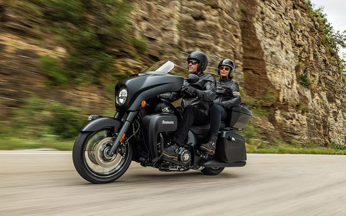 2024 Indian Motorcycle Roadmaster Dark Horse