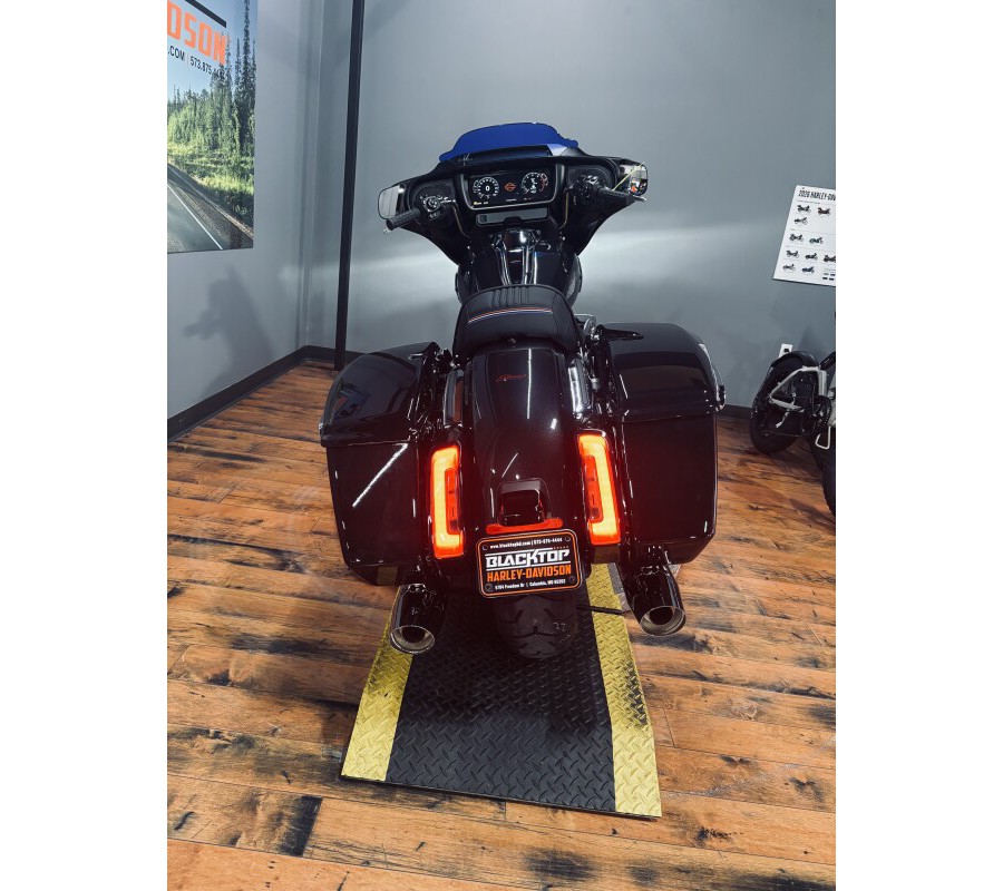 2026 Harley-Davidson® Street Glide® MIDNIGHT EMBER