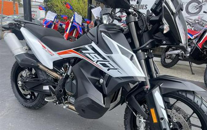 2019 KTM 790 Adventure