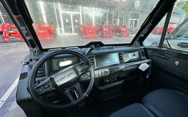 2026 Can-AM DEFENDER MAX XT CAB HD11