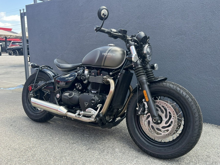 2022 Triumph Bonneville Bobber Base