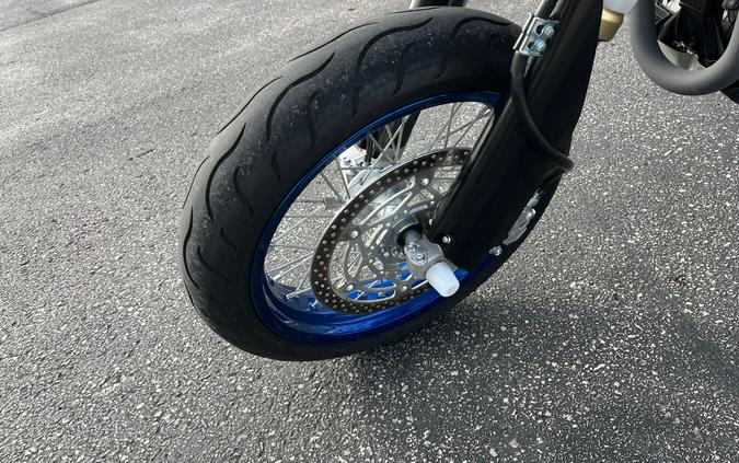 2024 Suzuki DR-Z400SM