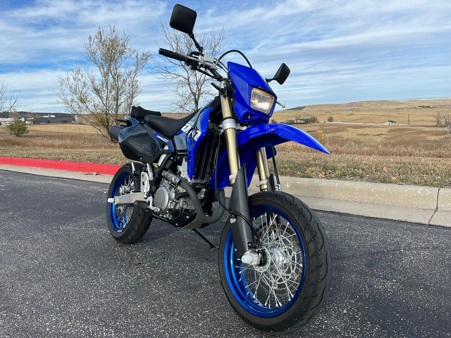 2024 Suzuki DR-Z400SM