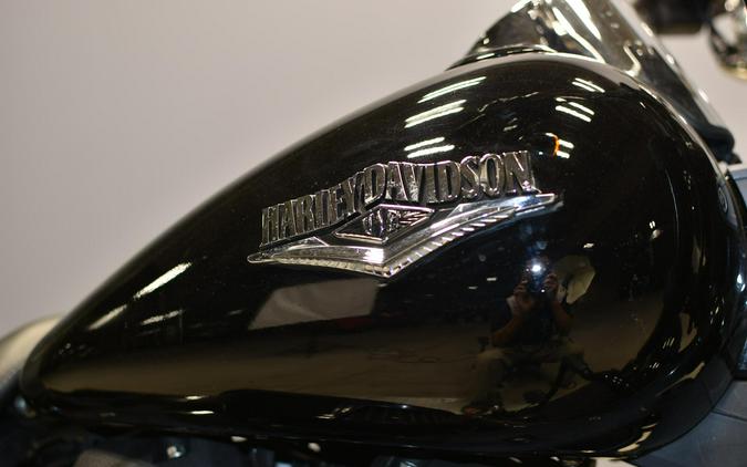 2021 Harley-Davidson Sport Glide FLSB