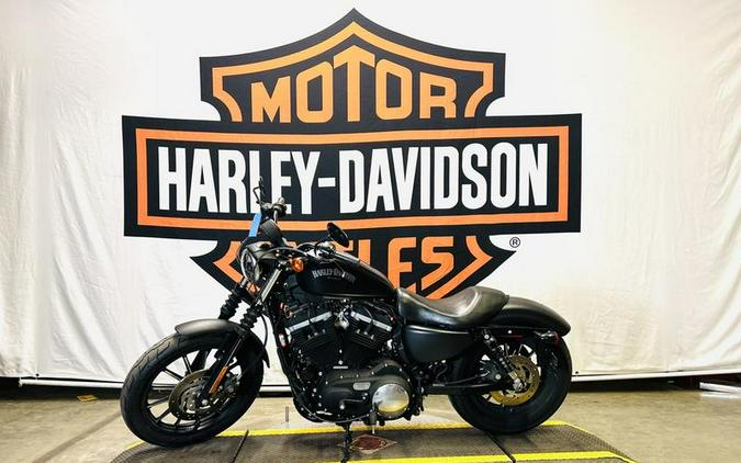 2012 Harley-Davidson® XL883N - Sportster® Iron 883™