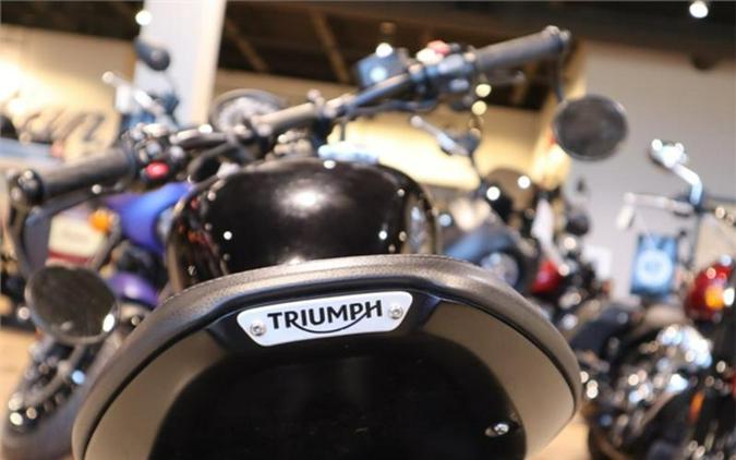 2020 Triumph Bonneville Bobber Black Jet Black