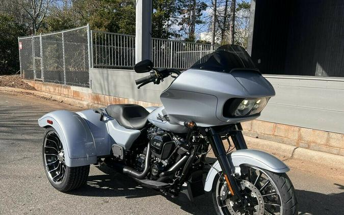 FLTRT 2024 Road Glide 3