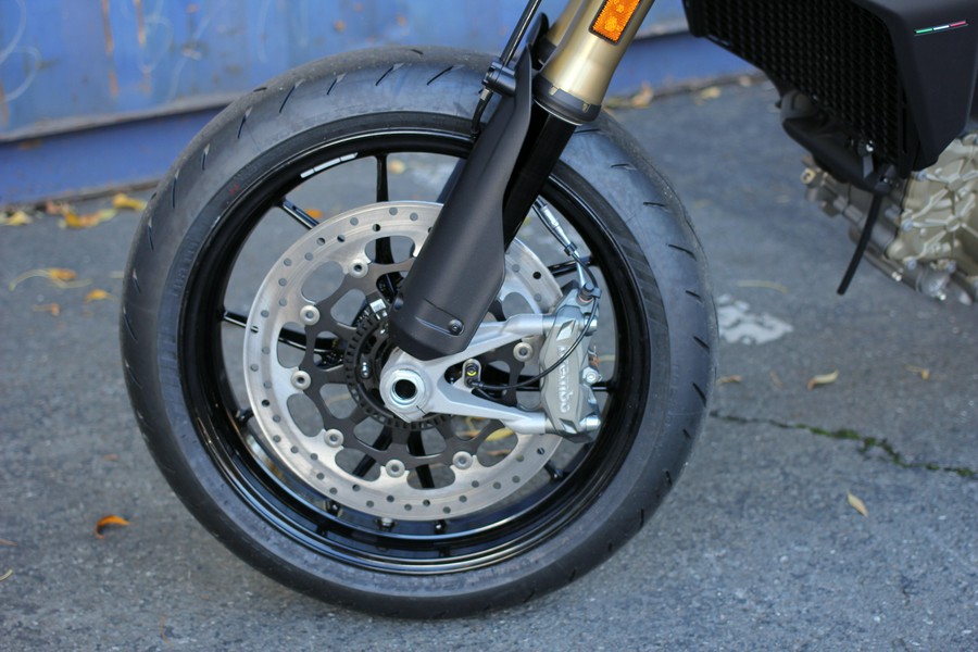 2025 Ducati Hypermotard 698