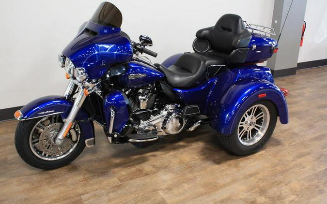 2017 Harley-Davidson® FLHTCUTG - Tri Glide® Ultra