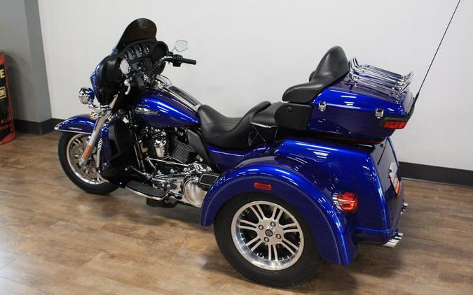 2017 Harley-Davidson® FLHTCUTG - Tri Glide® Ultra