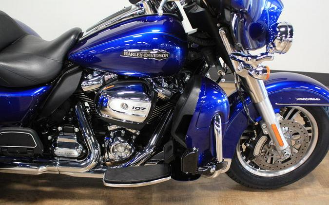 2017 Harley-Davidson® FLHTCUTG - Tri Glide® Ultra