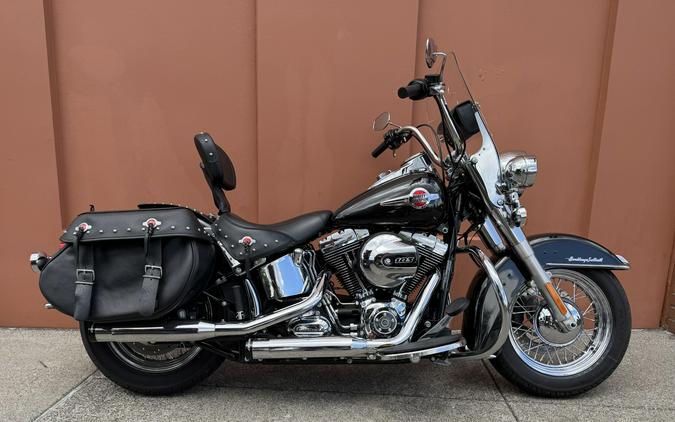 Harley-Davidson® Heritage Softail® Classic Black Quartz