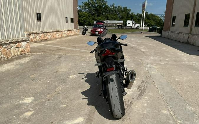 2024 Kawasaki Ninja® ZX™-10R Base