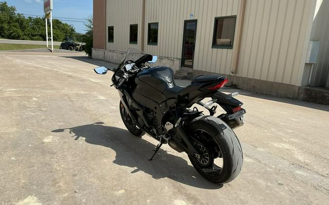 2024 Kawasaki Ninja® ZX™-10R Base