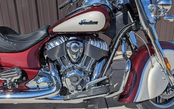 2025 Indian Motorcycle® Springfield® Black Metallic/Heavy Metallic