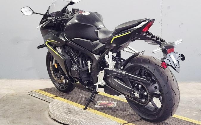 2026 Honda CBR650R E-Clutch