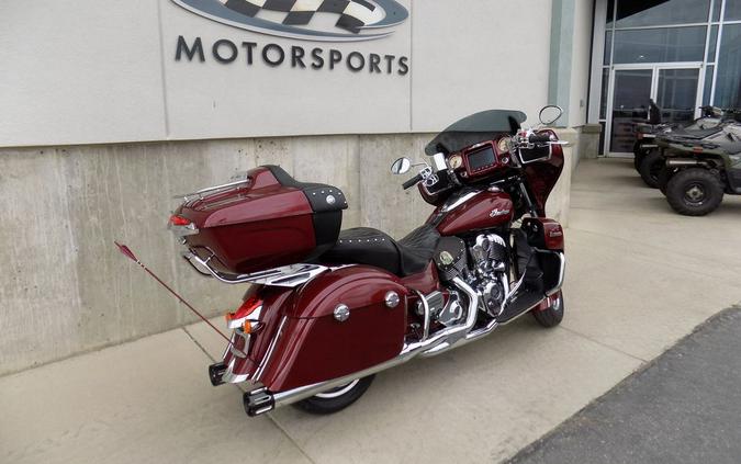 2017 Indian Motorcycle® Roadmaster® Burgundy Metallic