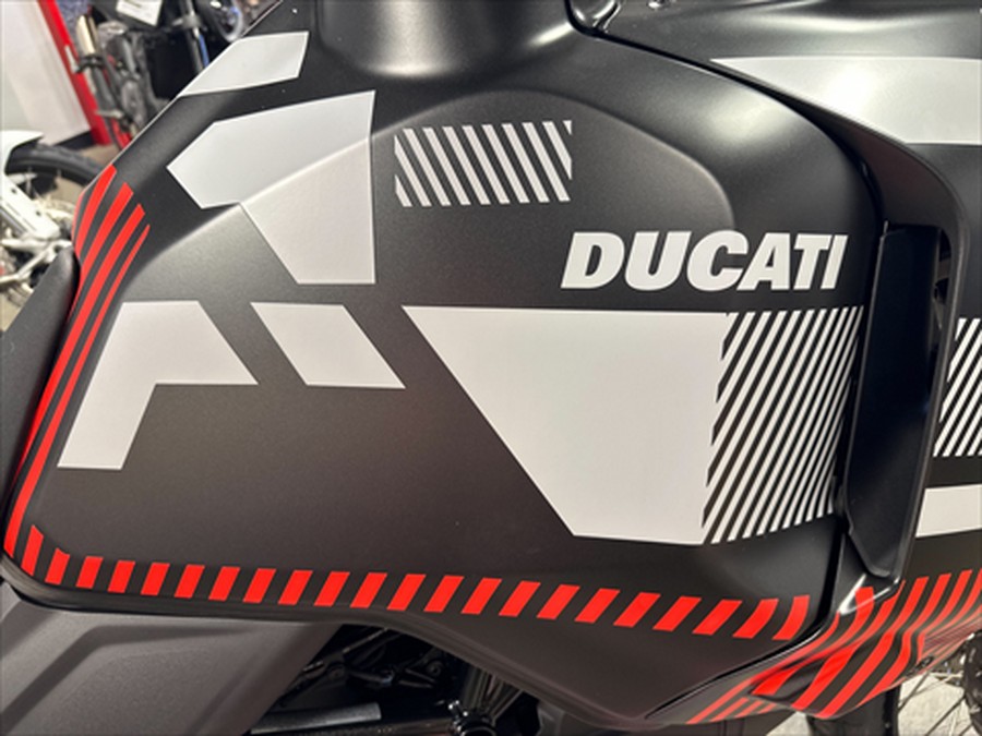 2023 Ducati DESERT X