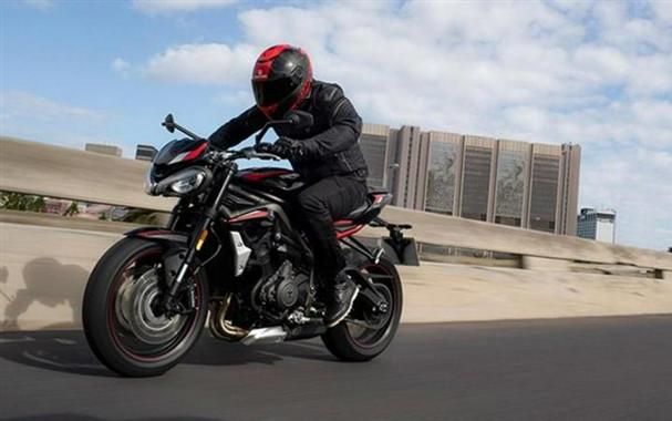 2020 Triumph Street Triple R Sapphire Black