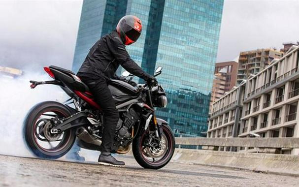 2020 Triumph Street Triple R Sapphire Black