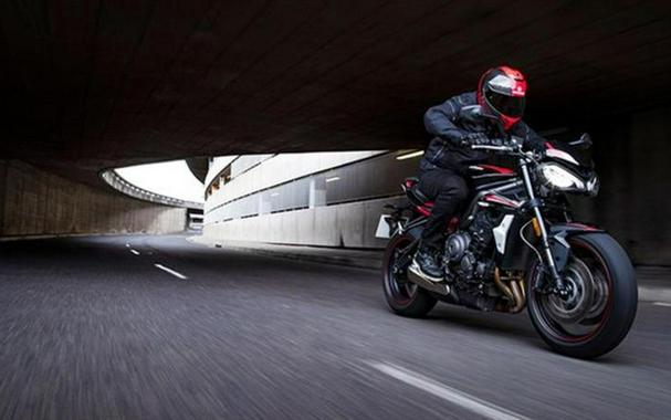 2020 Triumph Street Triple R Sapphire Black