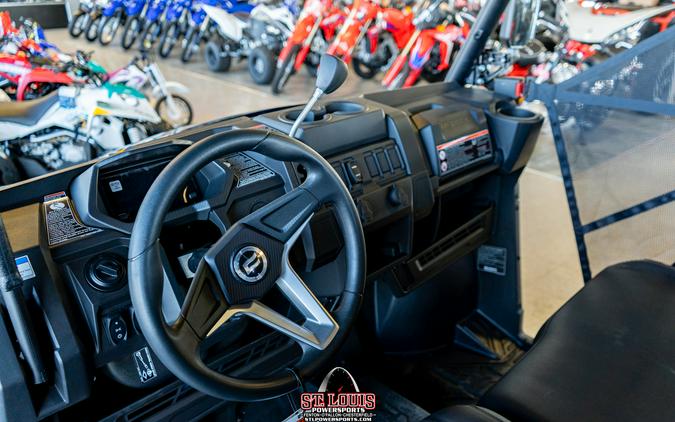 2025 CFMOTO UFORCE 800 XL