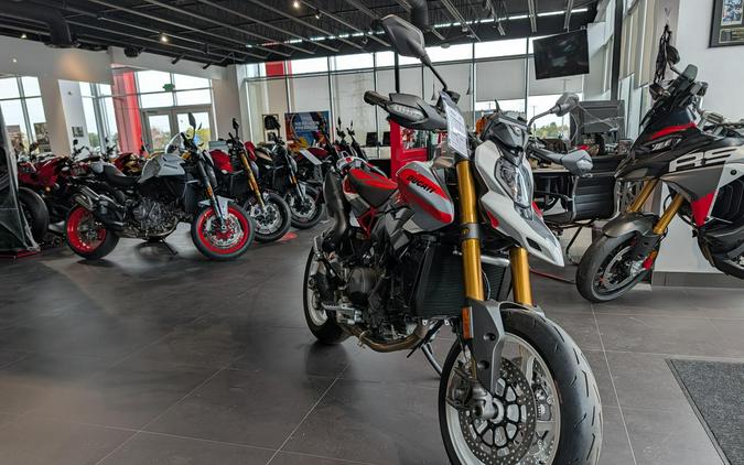 2027 Ducati Hypermotard SP V2