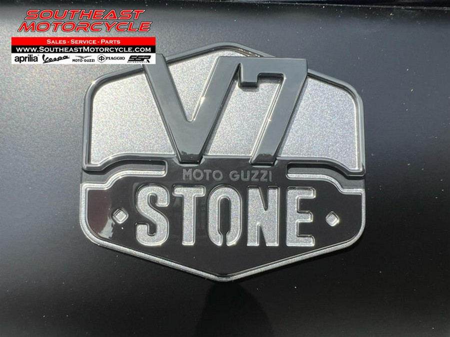 2023 Moto Guzzi V7 Stone