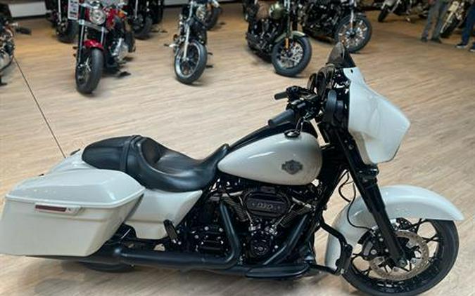 2022 Harley-Davidson Street Glide® Special