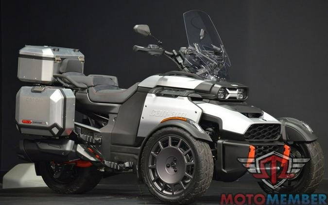 2025 Can-Am Canyon? XT